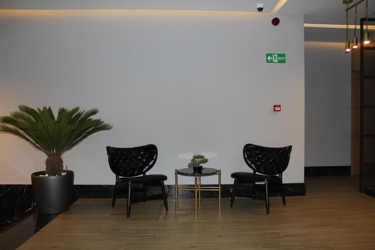 Hotel Tuta Tiflis Exterior foto